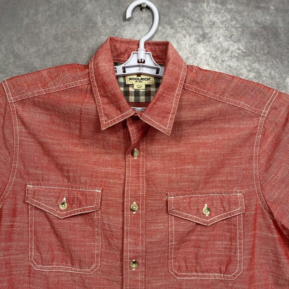 Woolrich Button Up Shirt Mens Medium Red Chambray Short Sleeve Casual Outdoors - Picture 3 of 7